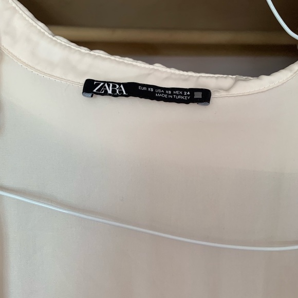 Zara Blouse - Picture 2 of 3